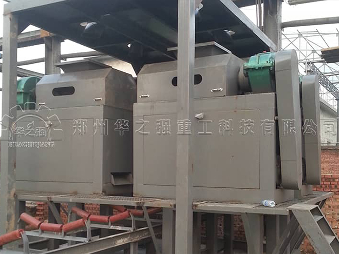 有機(jī)肥設(shè)備生產(chǎn)線現(xiàn)場(chǎng)