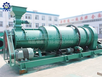 新型有機(jī)肥造粒機(jī)